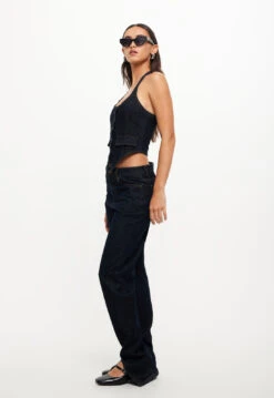 CRAWFORD JEANS - DARK DENIM -Tops To Bottoms Sales 04 10 23 LIONESS RESHOOTS STELLAVIDS RESHOOTS 0018