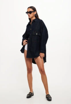 NYC BOYFRIEND SHIRT - DARK DENIM -Tops To Bottoms Sales 04 10 23 LIONESS RESHOOTS STELLAVIDS RESHOOTS 092