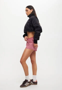 ROAMING PUFFER JACKET - BLACK -Tops To Bottoms Sales 06 09 23 LIONESS eCOMM OCT RESHOOTS 159