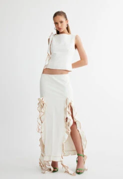 RENDEZVOUS TOP - PEARL -Tops To Bottoms Sales 10 05 23 LIONESS eCOMM SERENA ReShoots Immediate 458copy