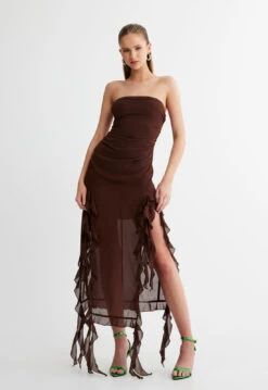 RENDEZVOUS DRESS - CHOCOLATE -Tops To Bottoms Sales 10 05 23 LIONESS eCOMM SERENA ReShoots Immediate 536copy
