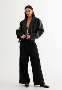 STATEN ISLAND JACKET - BLACK -Tops To Bottoms Sales 14 04 23 LIONESS eCOMM MAY23 RESHOOTS 1570