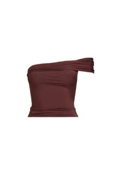 MAGIC OFF SHOULDER - CHOCOLATE -Tops To Bottoms Sales 24 01 23 LIONESS FEB GM GHOST MANNEQUIN FEB23 051