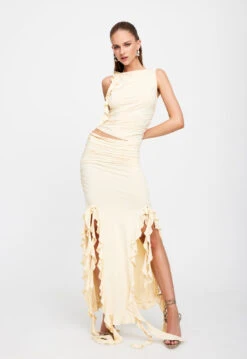 RENDEZVOUS SKIRT - CANARY -Tops To Bottoms Sales 25 01 23 LIONESS ReShoots Serena RESHOOTS 1160 27d73a70f17d4ba4962e27caf8fc1f38