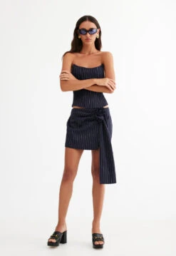 FAME CORSET - NAVY PINSTRIPE -Tops To Bottoms Sales LT858 1 2304 LB597 2304 NAVY PINSTRIPE 2