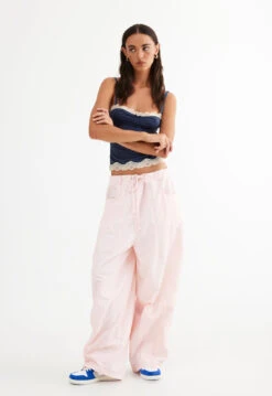 HILLS PARACHUTE PANT - BUBBLEGUM -Tops To Bottoms Sales LT862 2304 NAVY LB591 2304 BUBBLEGUM 2