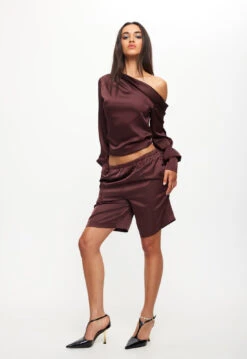 DAYDREAM OFF SHOULDER TOP - GARNET -Tops To Bottoms Sales LT917 2309 GARNET LB646 2309 GARNET 4jpg 013ff636 4fe9 4340 a3e6 bc2a0e400964