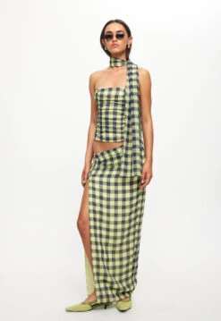 MARIAH MAXI SKIRT - NAVY CHECK -Tops To Bottoms Sales LT919 1 2309 NAVY CHECK LB655 1 2309 NAVY CHECK 9jpg