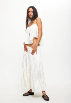 KEIRA TIERED SKIRT - PORCELAIN -Tops To Bottoms Sales LT920 2309 PORCELAIN LB669 1 2309 PORCELAIN 6jpg 4a642c76 ef3a 4759 99eb 8213b07541bd